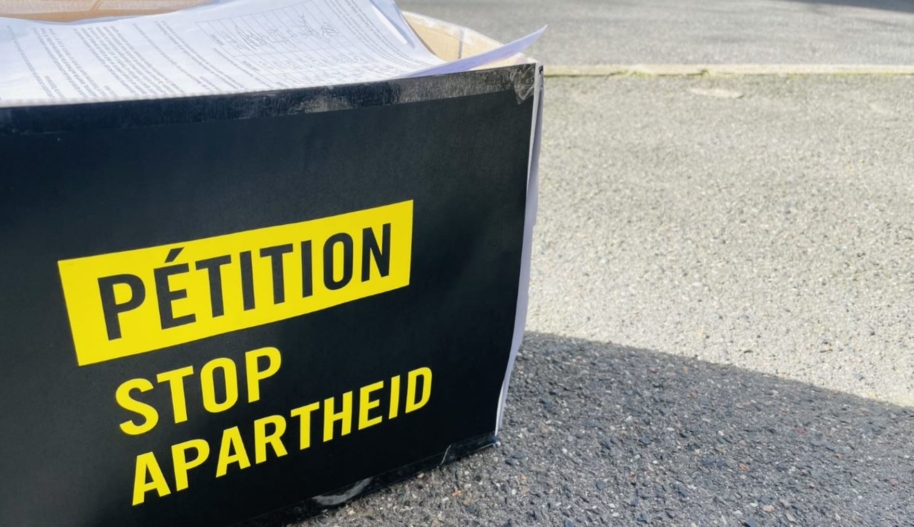 Amnesty International offices around the world will today deliver petitions signed by more than 200,000 people to Israeli authorities